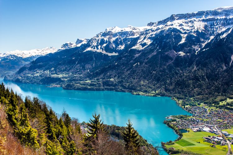 Interlaken et le lac de Brienz
